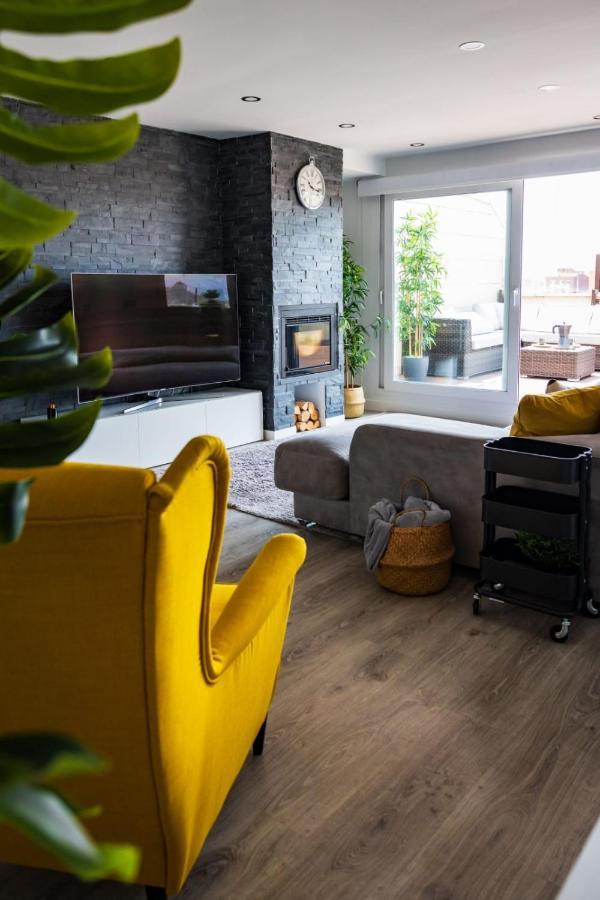 Lujoso Atico Entre 2 Playas Con Garaje, Terraza, Vistas Y Wifi Apartment Gijon Bagian luar foto